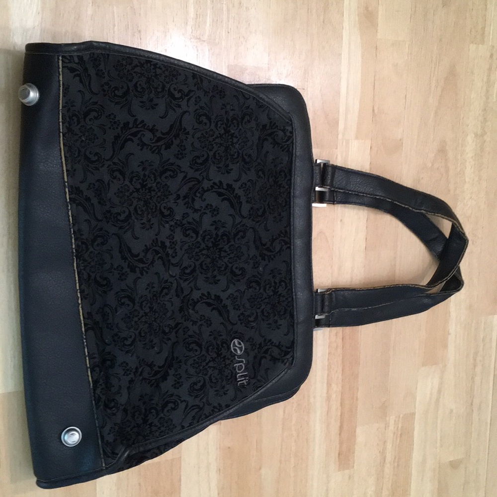 Black pattern purse/bag by surf brand:split